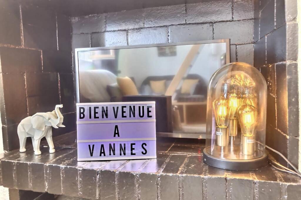 Vue incroyable sur Vannes à deux pas des remparts Extérieur photo